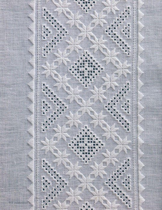 HEDEBO デンマーク伝統の白糸刺繍