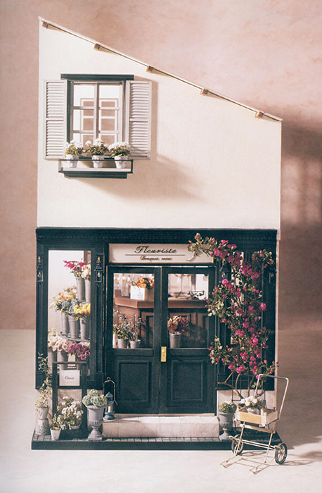 フランス・パリ、とある小さな薔薇専門店。ミニチュアローズBook フランス・パリ、とある小さな薔薇専門店。ミニチュアローズBook