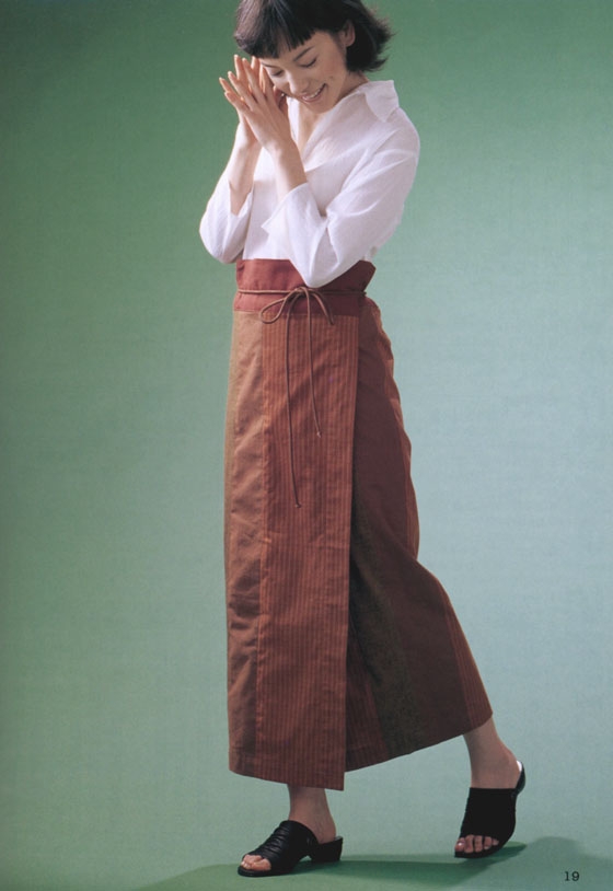 レトロなスカート A Retrospective Skirt レトロなスカート A Retrospective Skirt